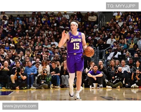 湖人打败独行侠豪取六连胜！三巨子合砍86分 浓眉复出战旧主12+5+5